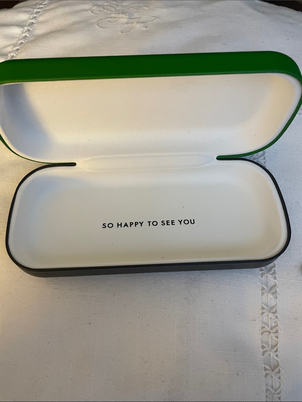 kate spade Green & Black Hard Shell Eyewear Case With Cleaning Cloth EUC - Picture 3 of 4